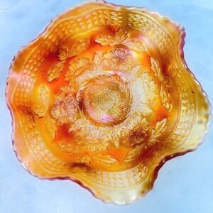 Vtg Carnival Glass Footed Bowl‎ Two Flowers Floral & Leaf Marigold
